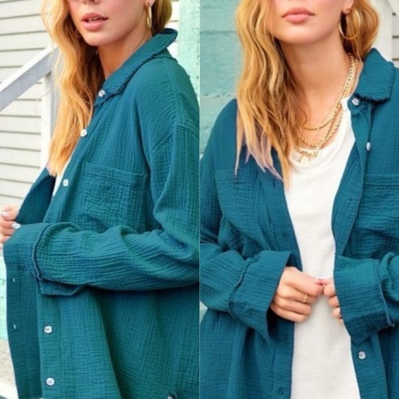 🦋🦋🦋Button down shirt🦋🦋🦋 - Picture 2 of 4